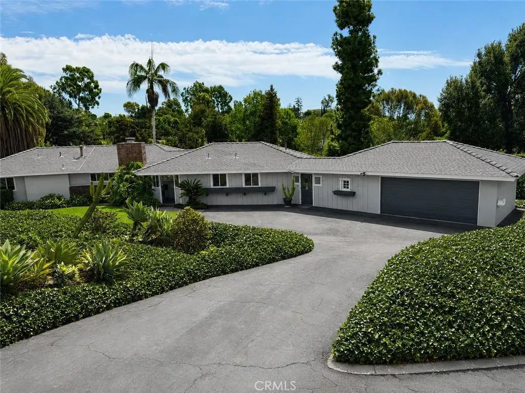 8240 Las Pasadas Drive, Whittier