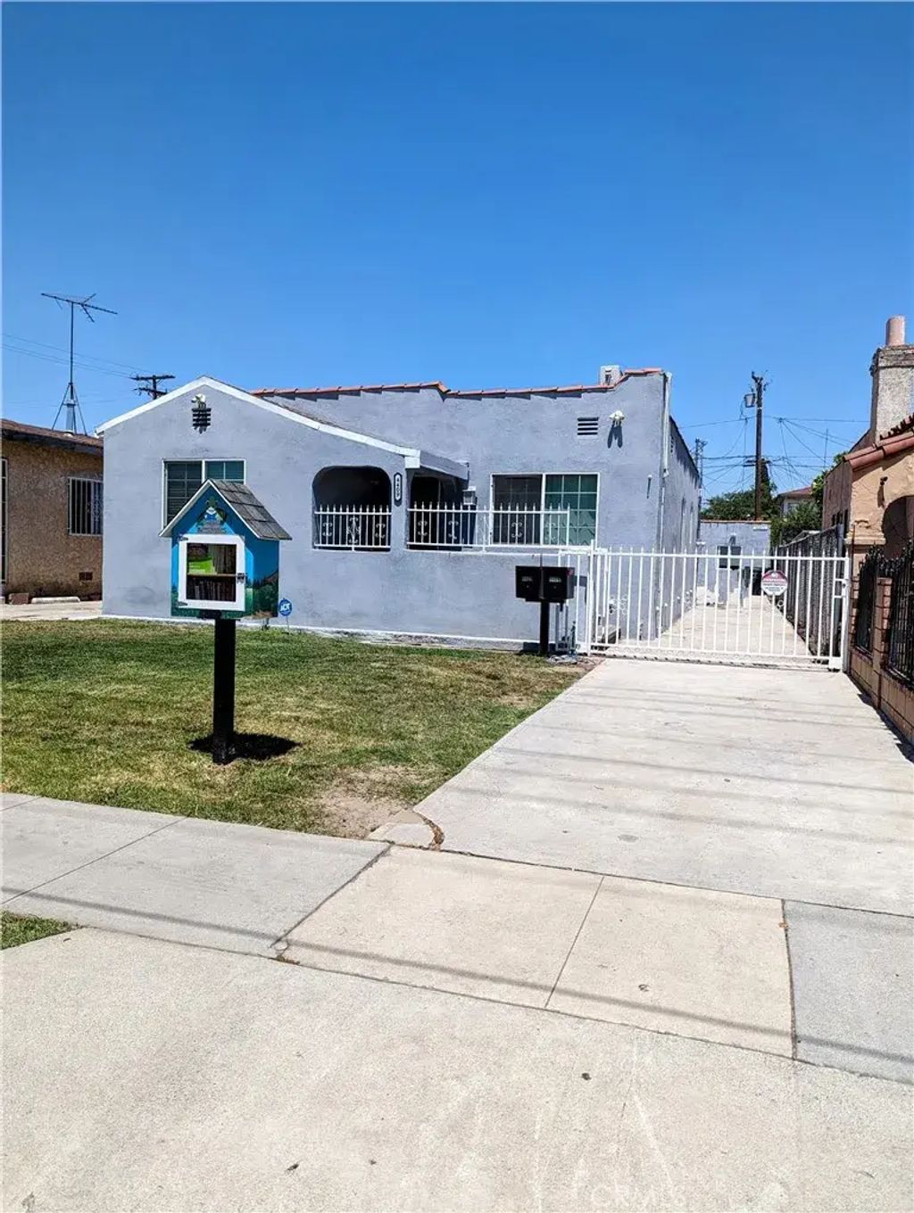 4409 E 56th, Maywood