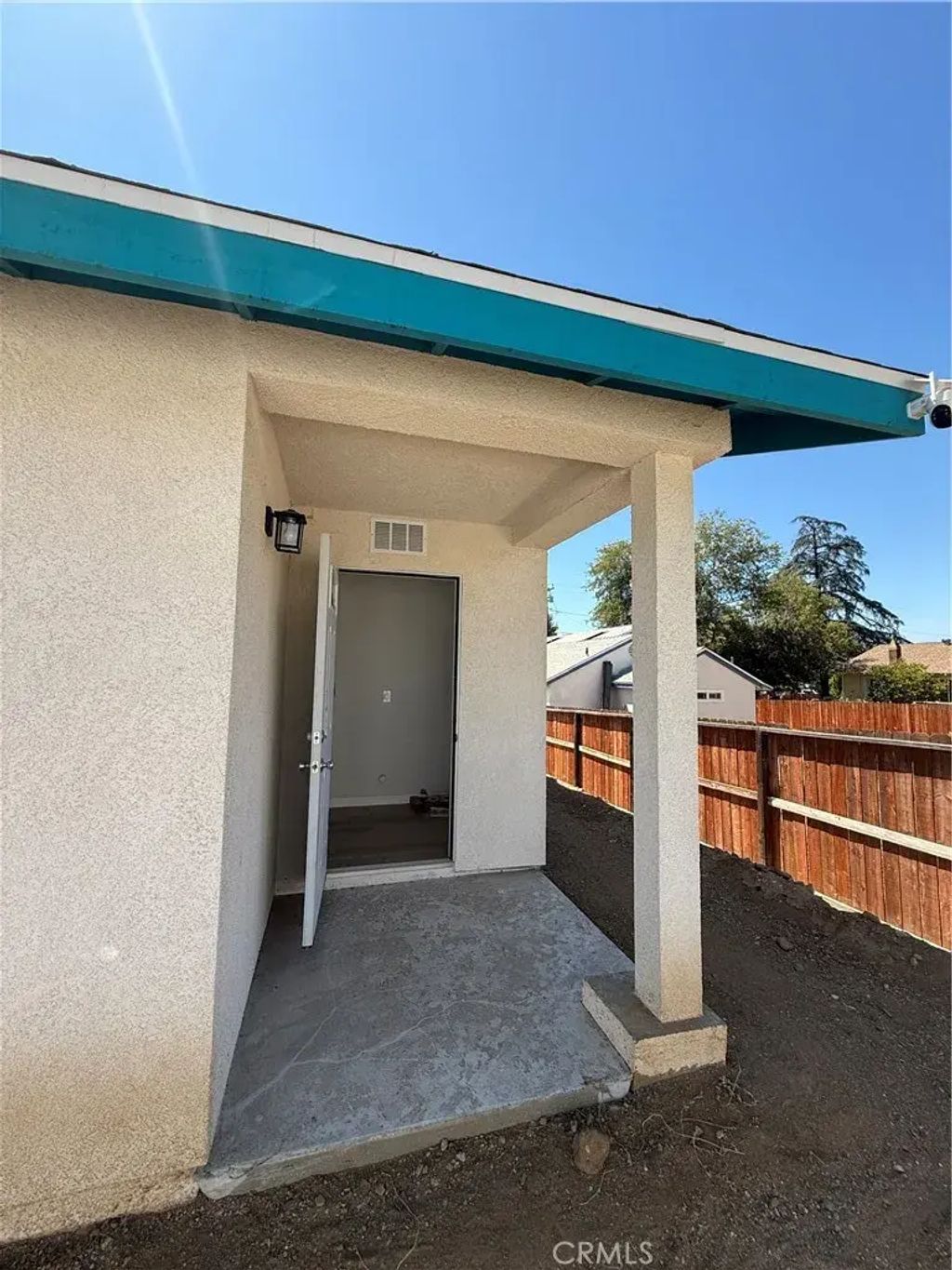 1332 Olivine Avenue, Mentone