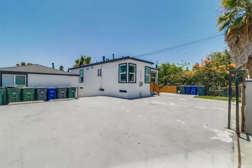 2806 E 8th Street, National City