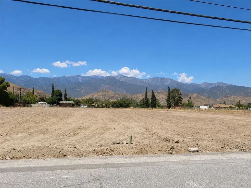 900 E Williams, Banning