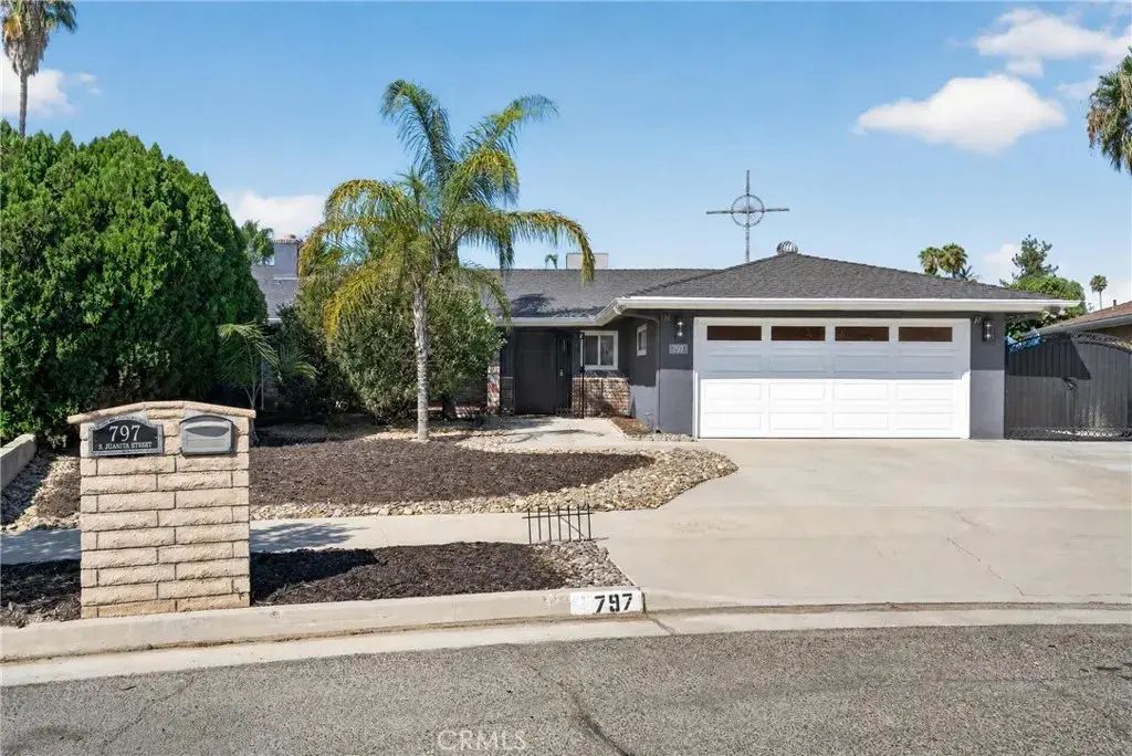 797 S Juanita St, Hemet
