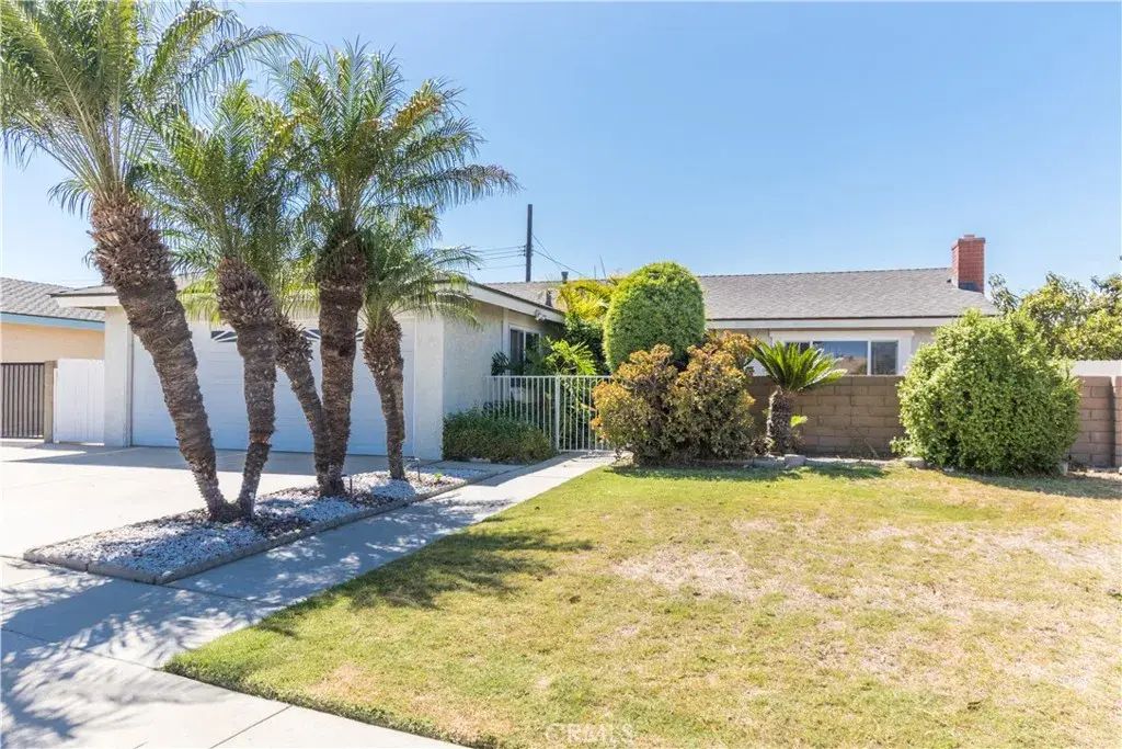 8341 San Simeon Circle, Buena Park