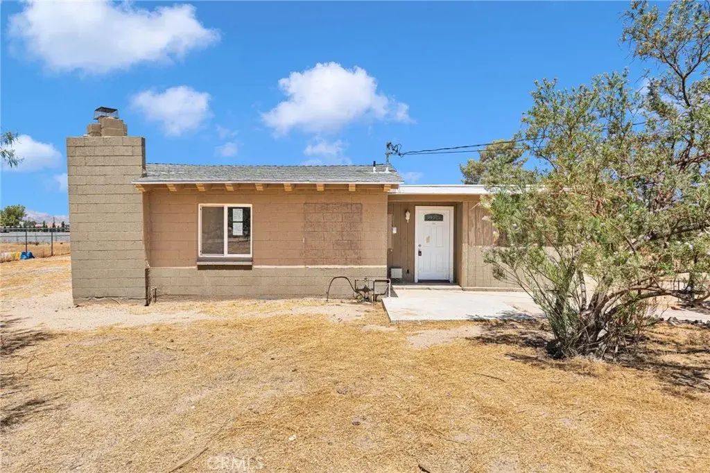 10912 Matilija, Apple Valley