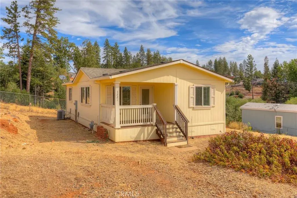 1221 Lurena, Paradise