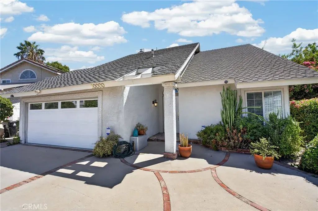 10000 Limerick Avenue, Chatsworth