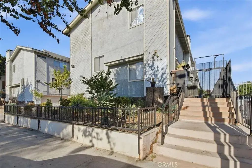 8936 Willis Ave 11, Panorama City