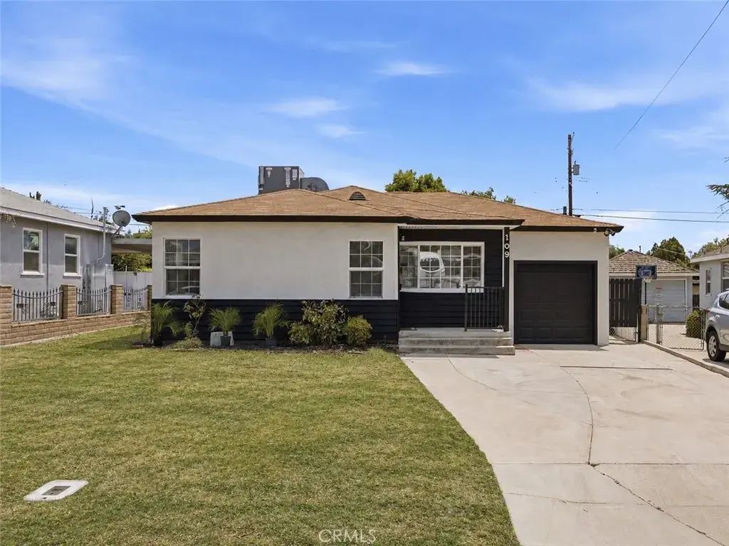 109 La Mesa, Bakersfield