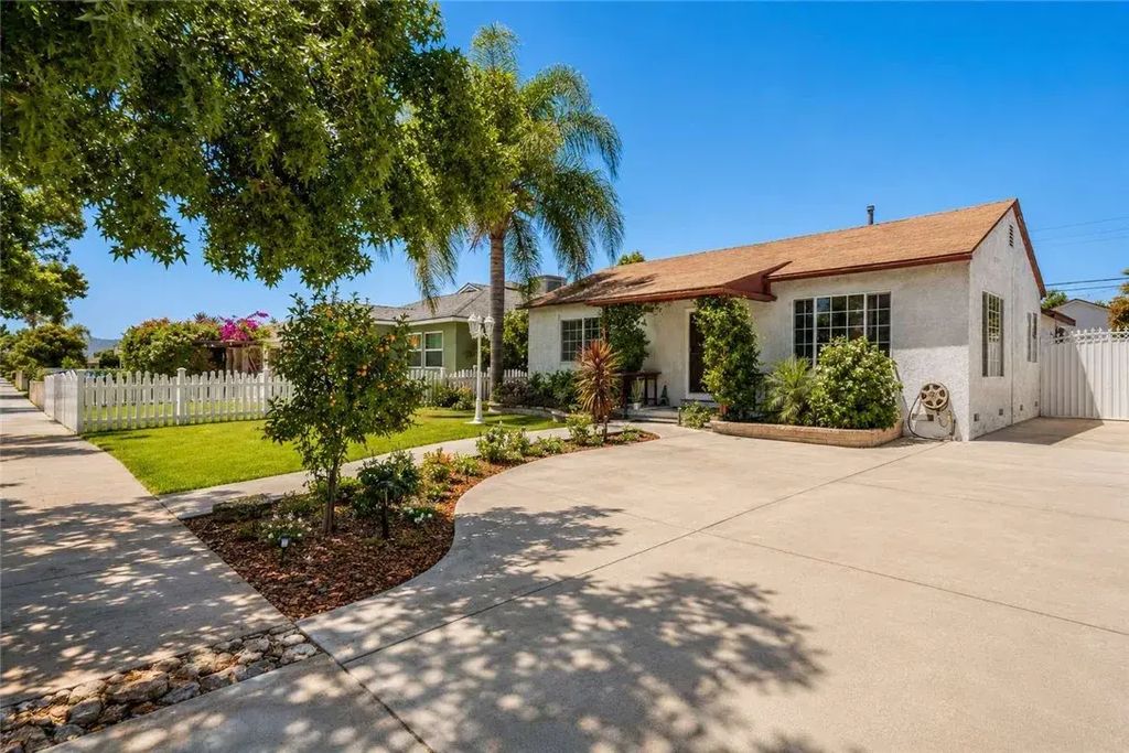 6313 Willowcrest Avenue, North Hollywood