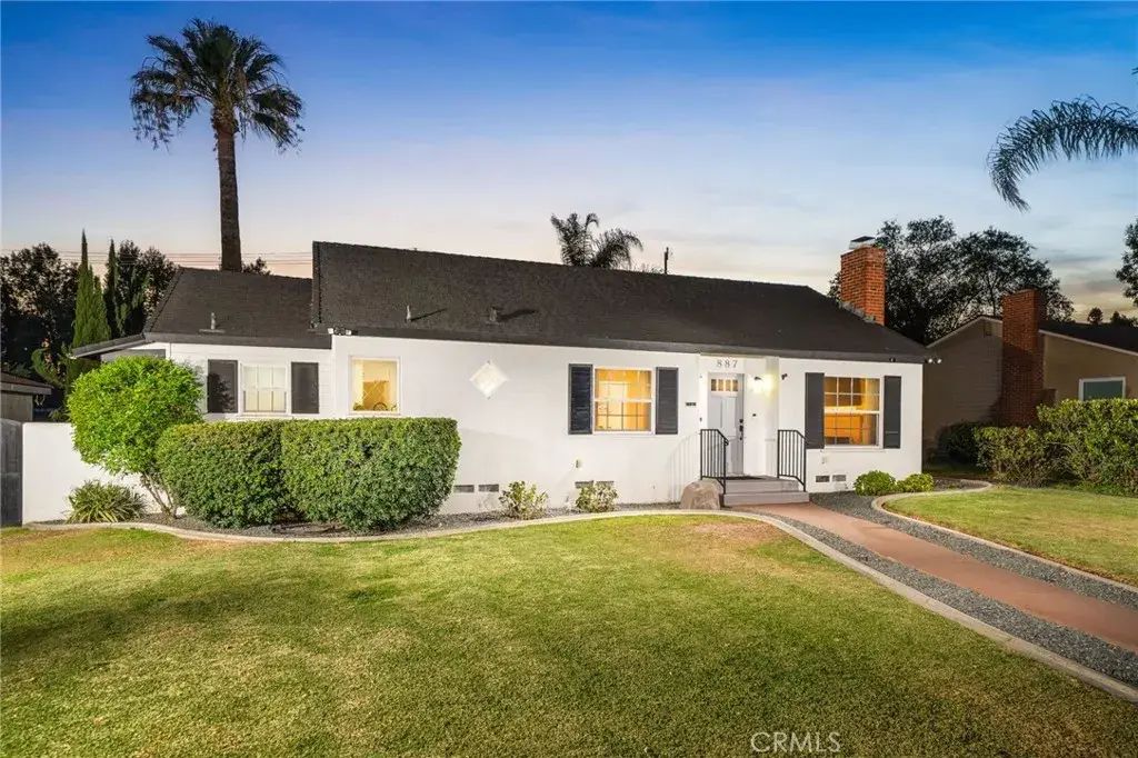 887 N 1st Avenue, Upland