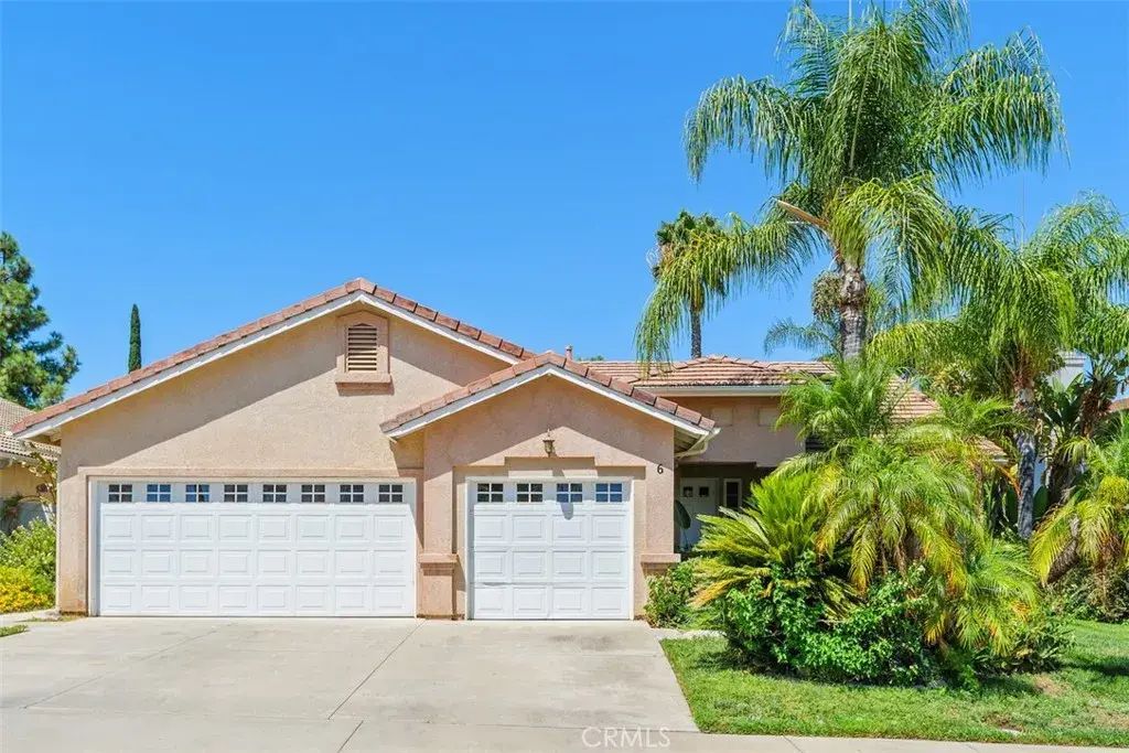 6 Corte Rivera, Lake Elsinore