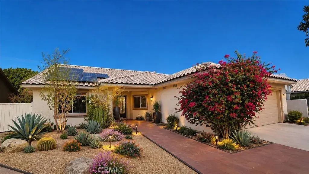 68050 Encinitas, Cathedral City