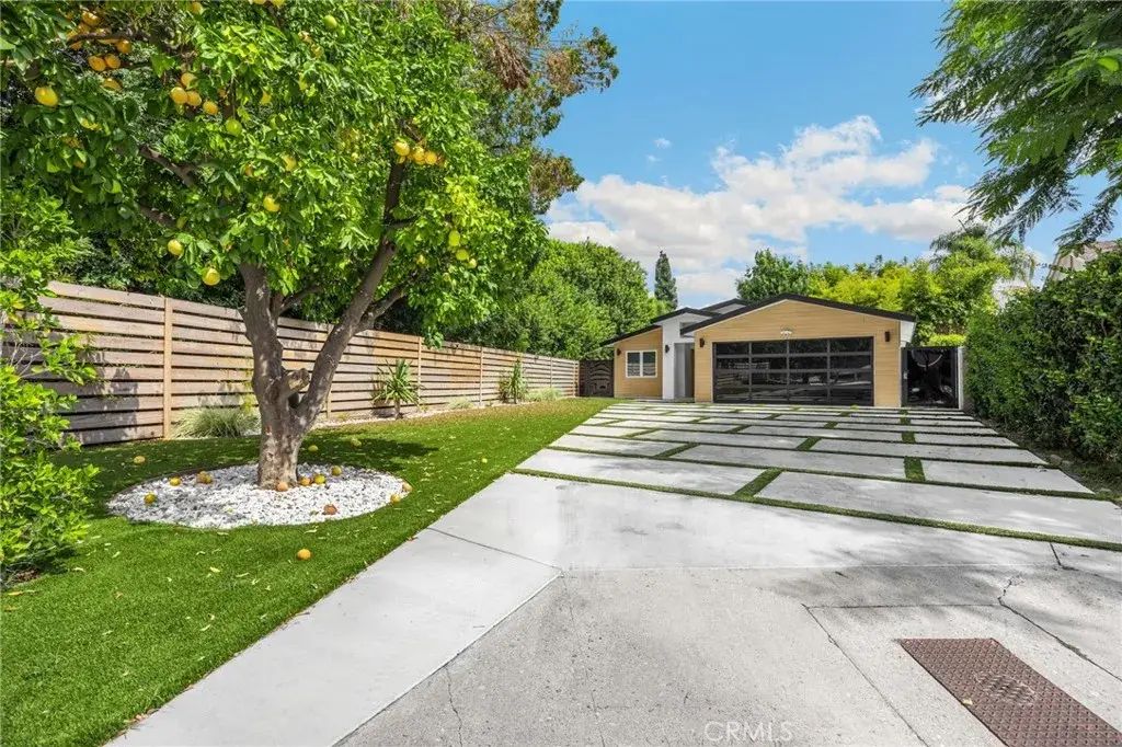 4656 Greenbush, Sherman Oaks