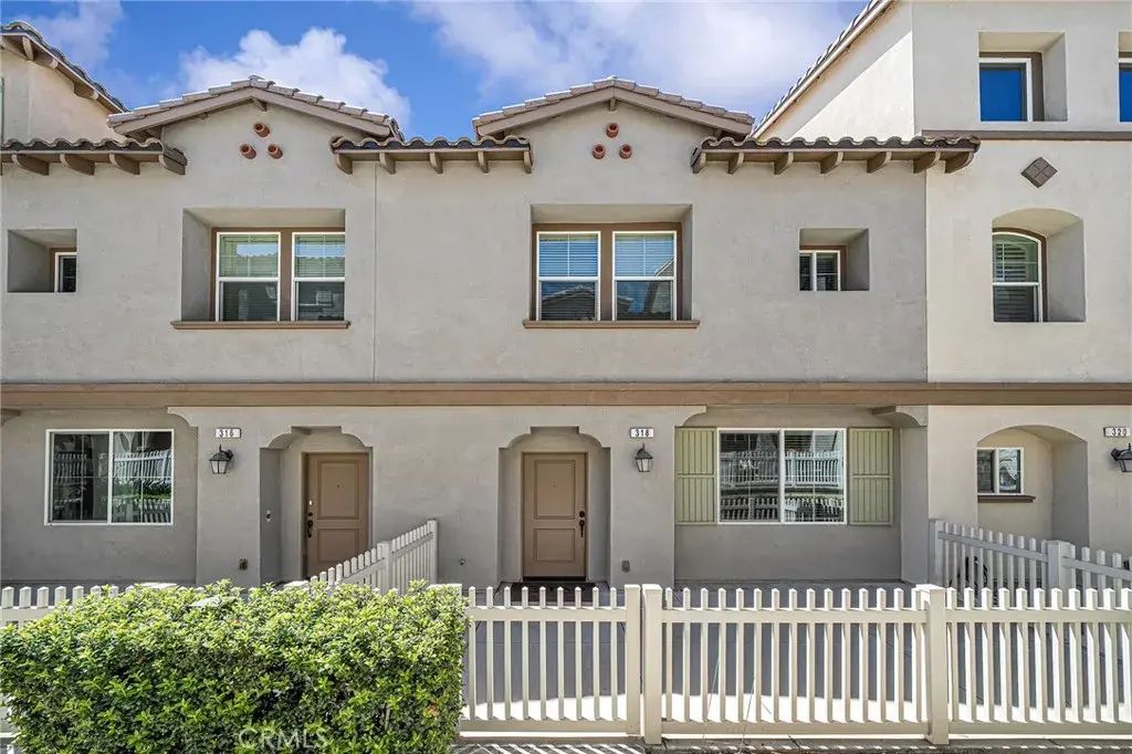 318 N Calvados, Azusa