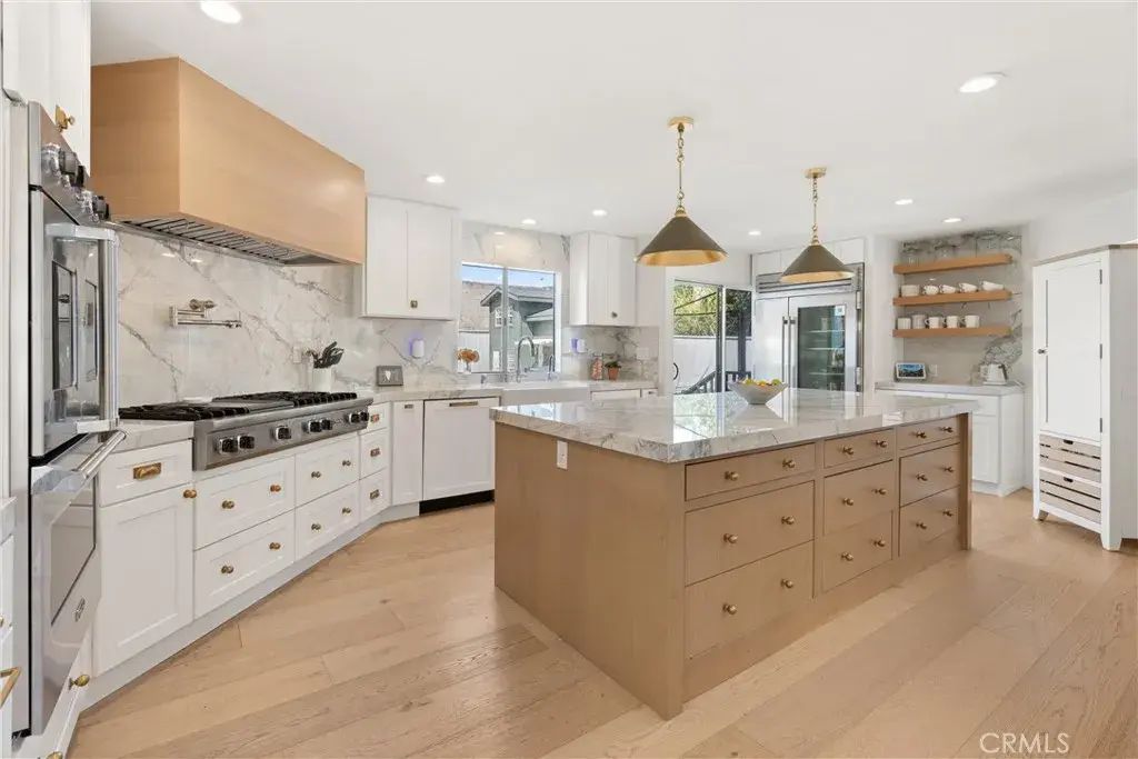 845 11th, Manhattan Beach