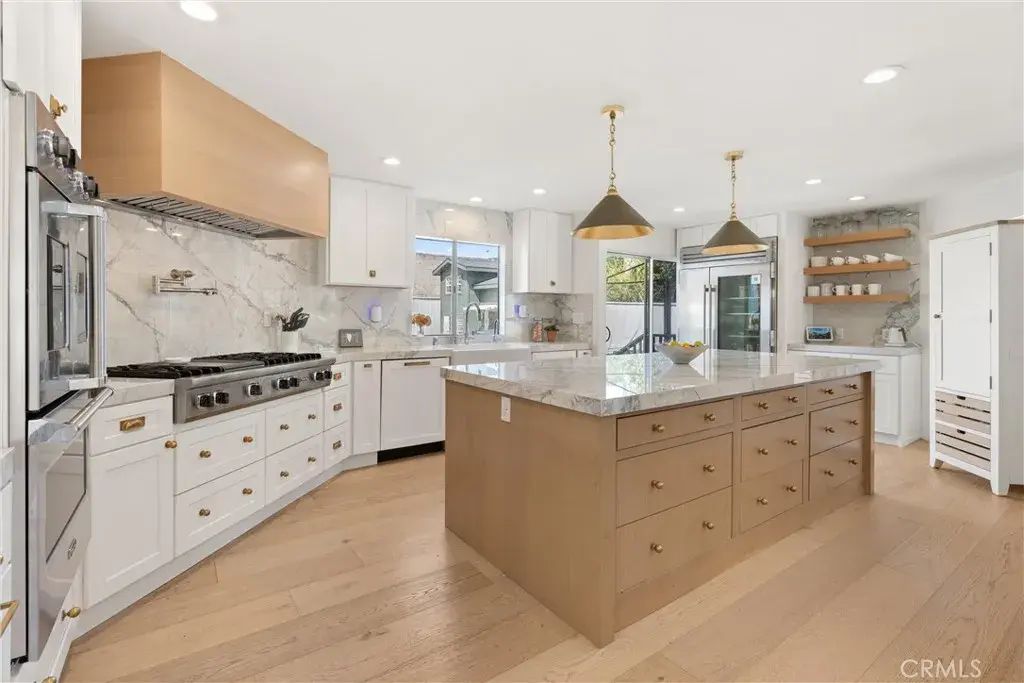 845 11th, Manhattan Beach