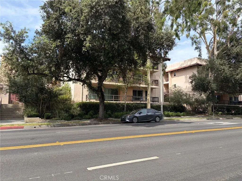 1127 E Del Mar Boulevard 229, Pasadena