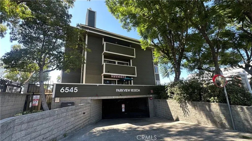 6545 Reseda Boulevard 24, Reseda