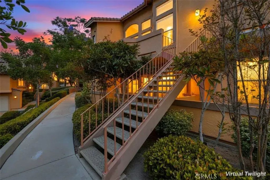 19431 Rue De Valore 22l, Lake Forest