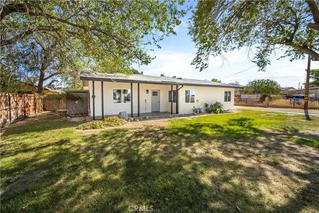 2018 W Avenue K4, Lancaster