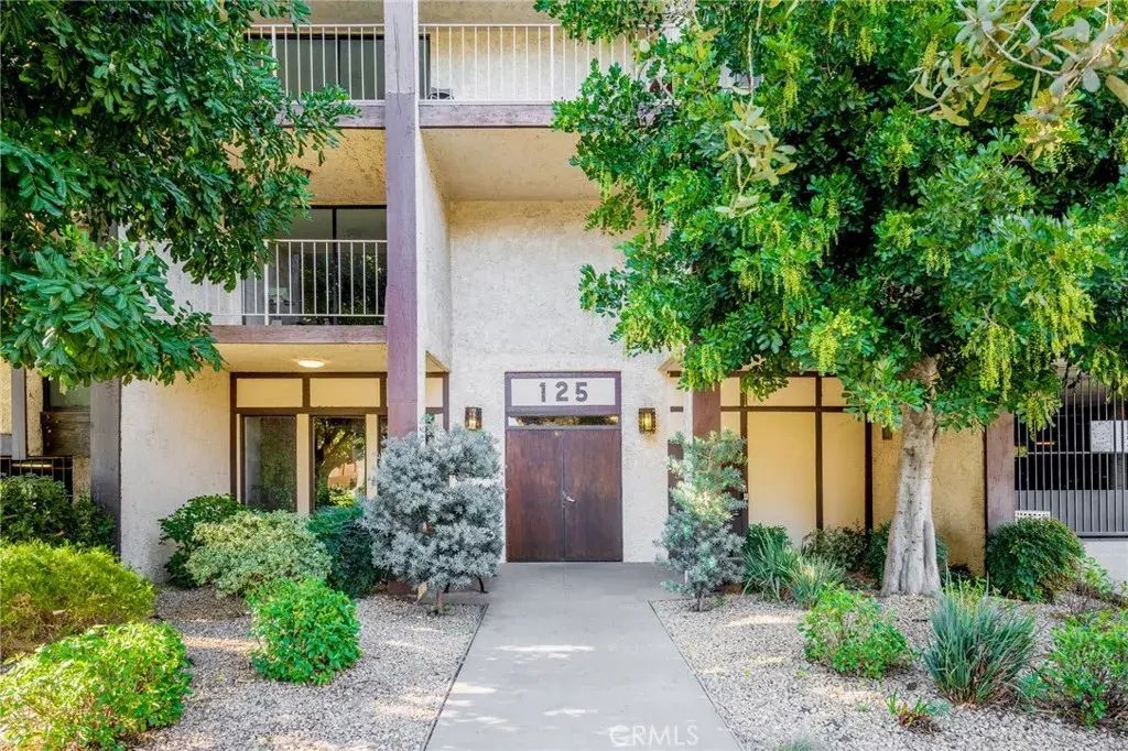125 N Allen Avenue 203, Pasadena