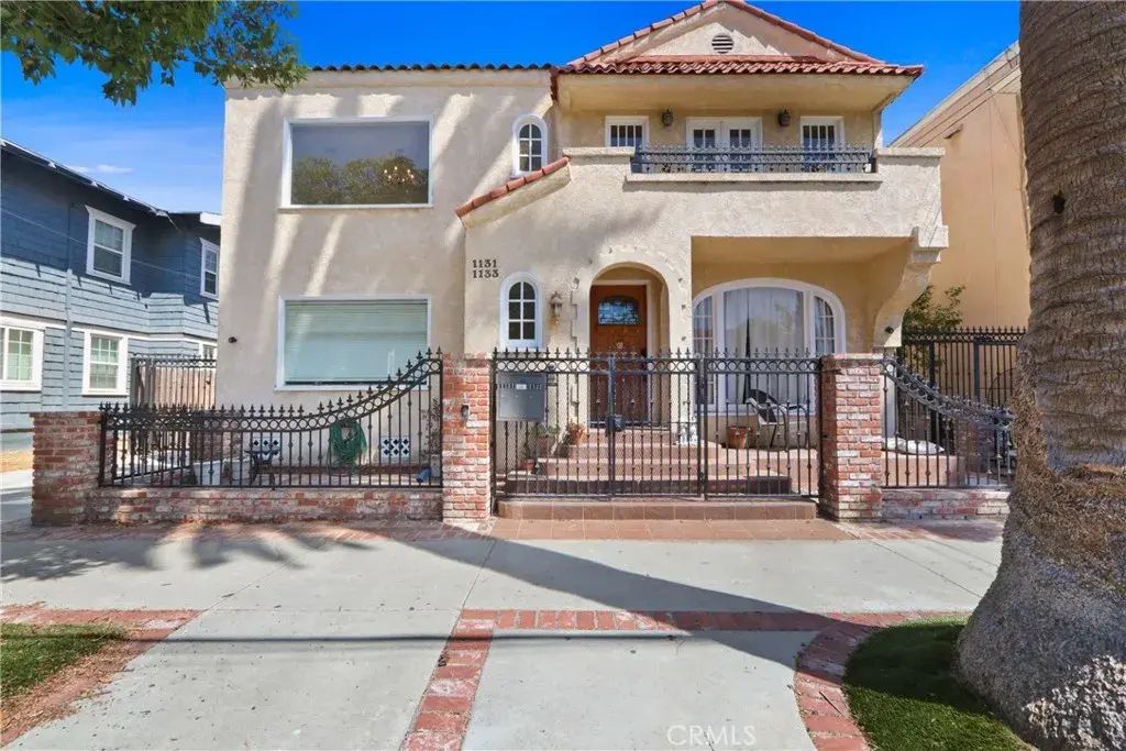 1131 E 2nd, Long Beach