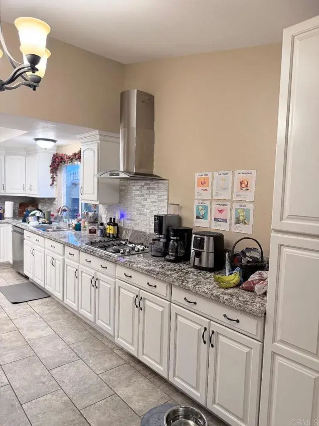 6986 Mountain Avenue, Highland