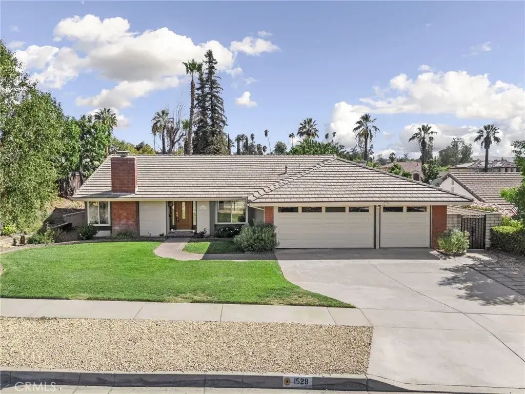 1528 Lori Court, Redlands