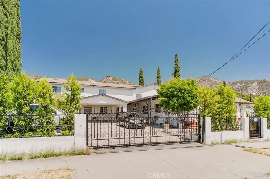 13501 Egbert Street, Sylmar