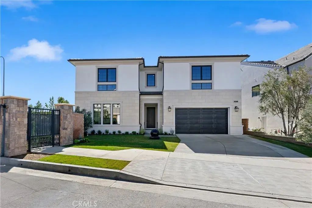20500 Edgewood Court, Chatsworth
