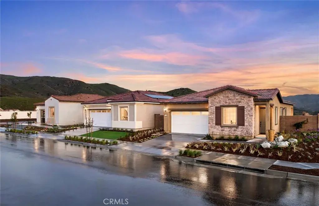 23688 Shoal Drive, Corona