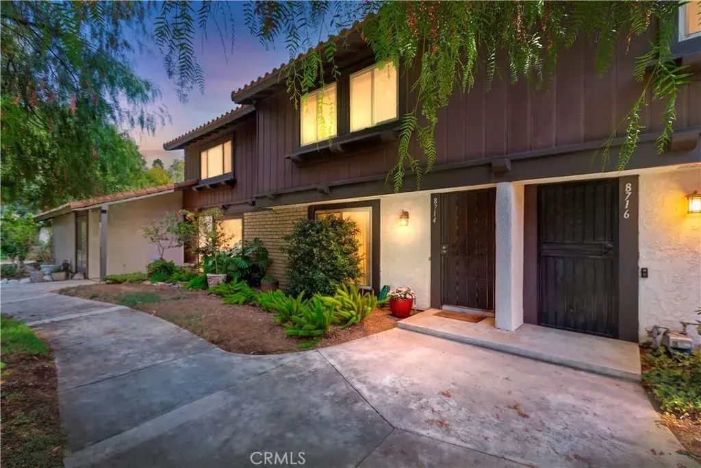 8714 Lincoln Avenue, Riverside