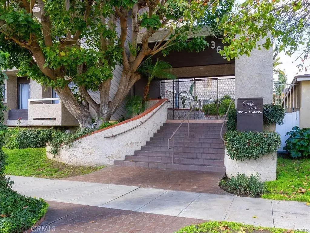 365 W Alameda 207, Burbank