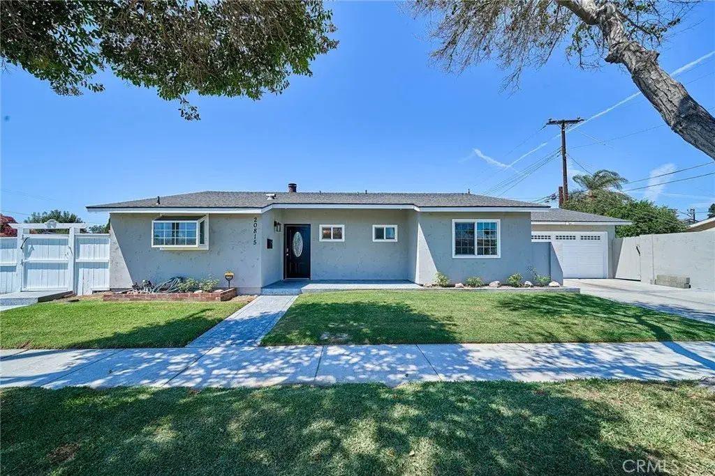 20815 Gridley Rd., Lakewood