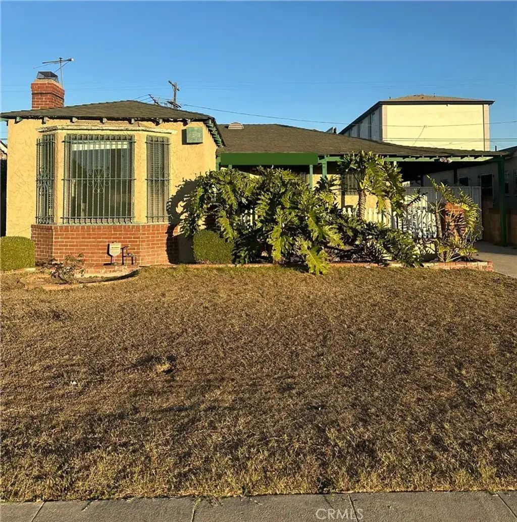 10028 S Manhattan, Los Angeles