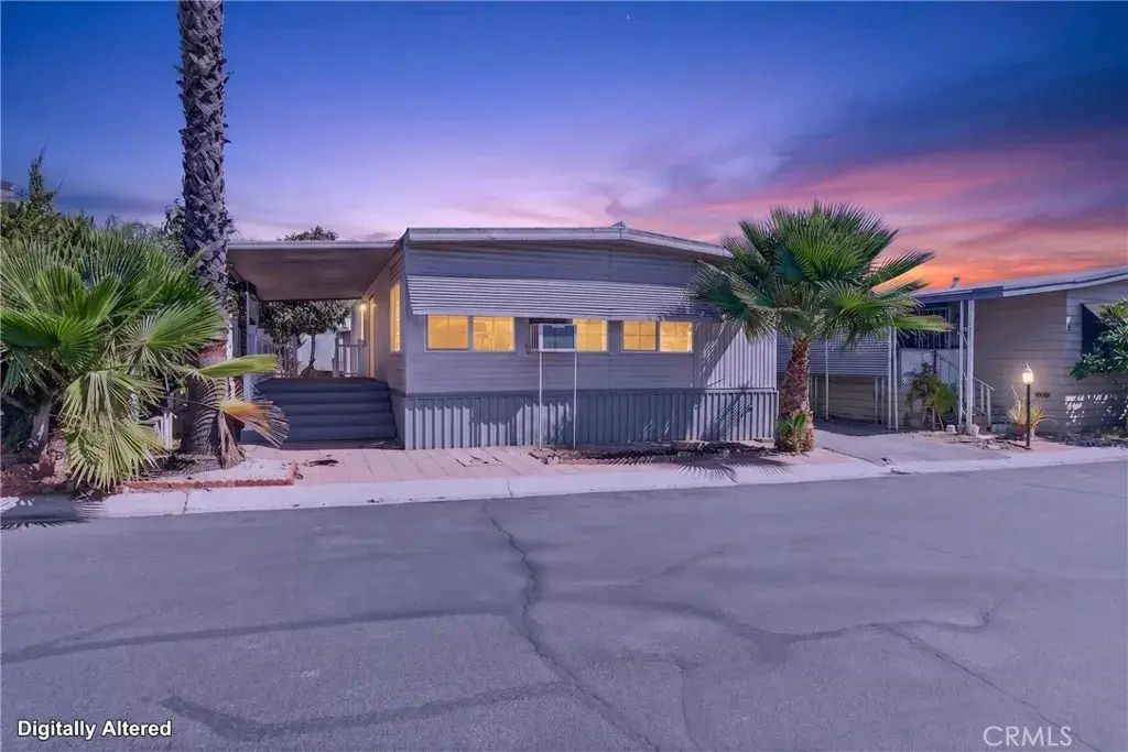 1025 S Riverside 38, Rialto