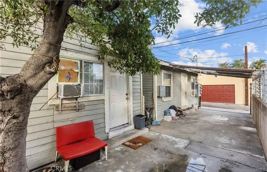 833 Pepper Way, Glendale