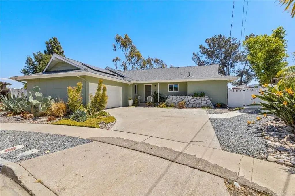 6205 Fernwood Drive, La Mesa