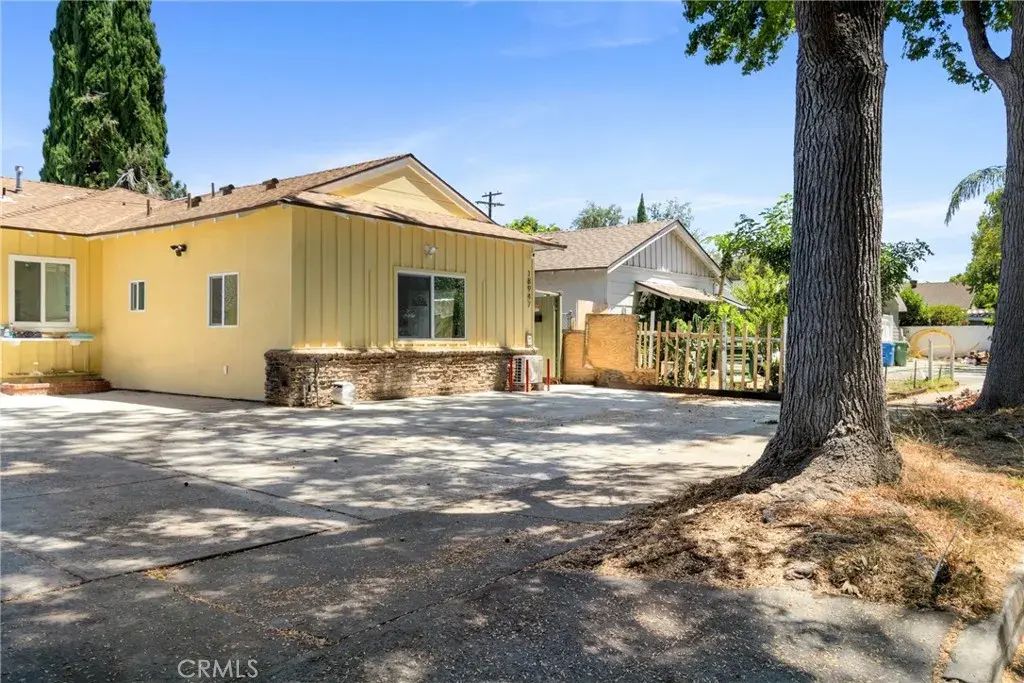 18947 Cantlay Street, Reseda