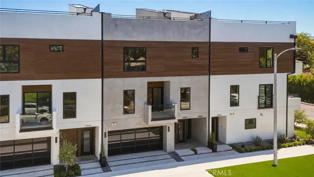 12818 Bloomfield Street, Studio City