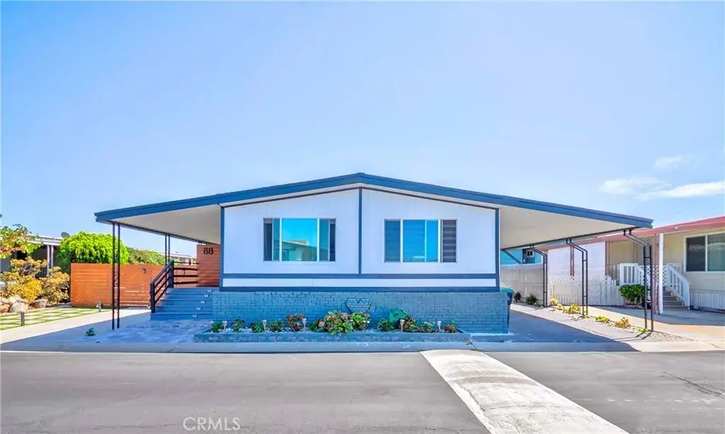 1065 Lomita 88, Harbor City