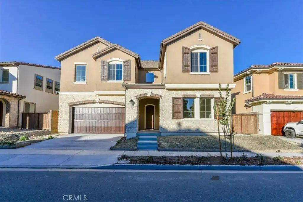 5627 Heritage Oak Dr, Lake Forest