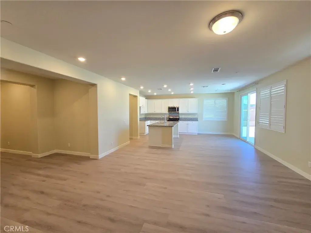 12526 Marmac Court, Victorville