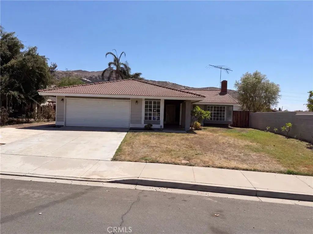 2796 Shiells, Jurupa Valley