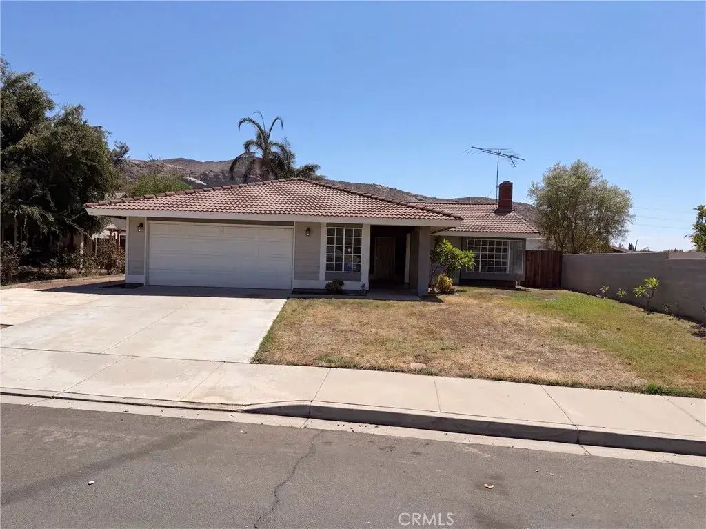 2796 Shiells, Jurupa Valley