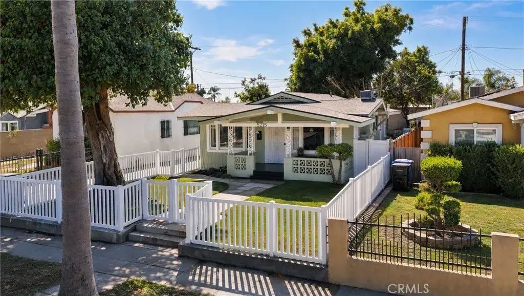 5215 S Van Ness, Los Angeles