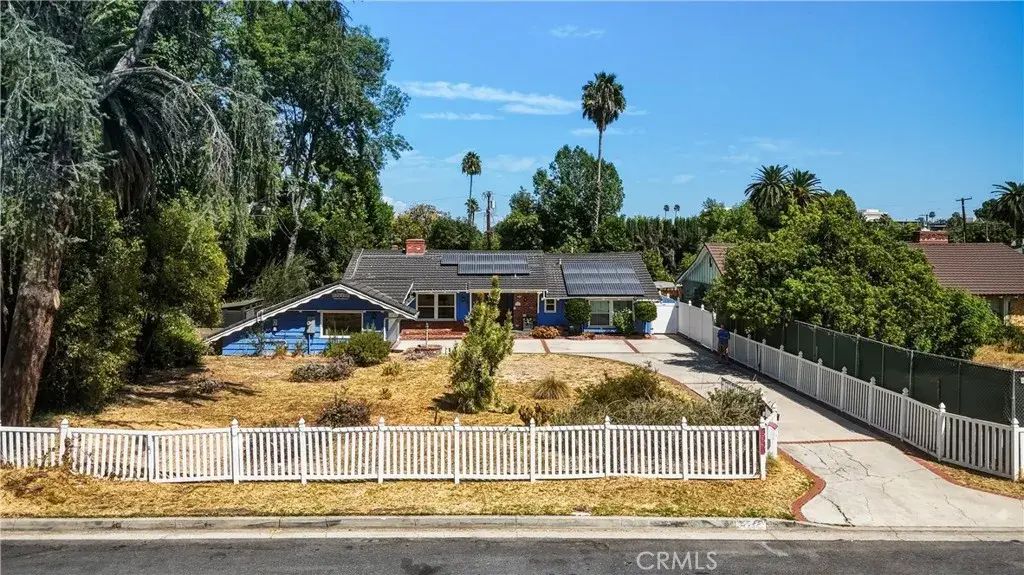 6546 Shoup Avenue, West Hills