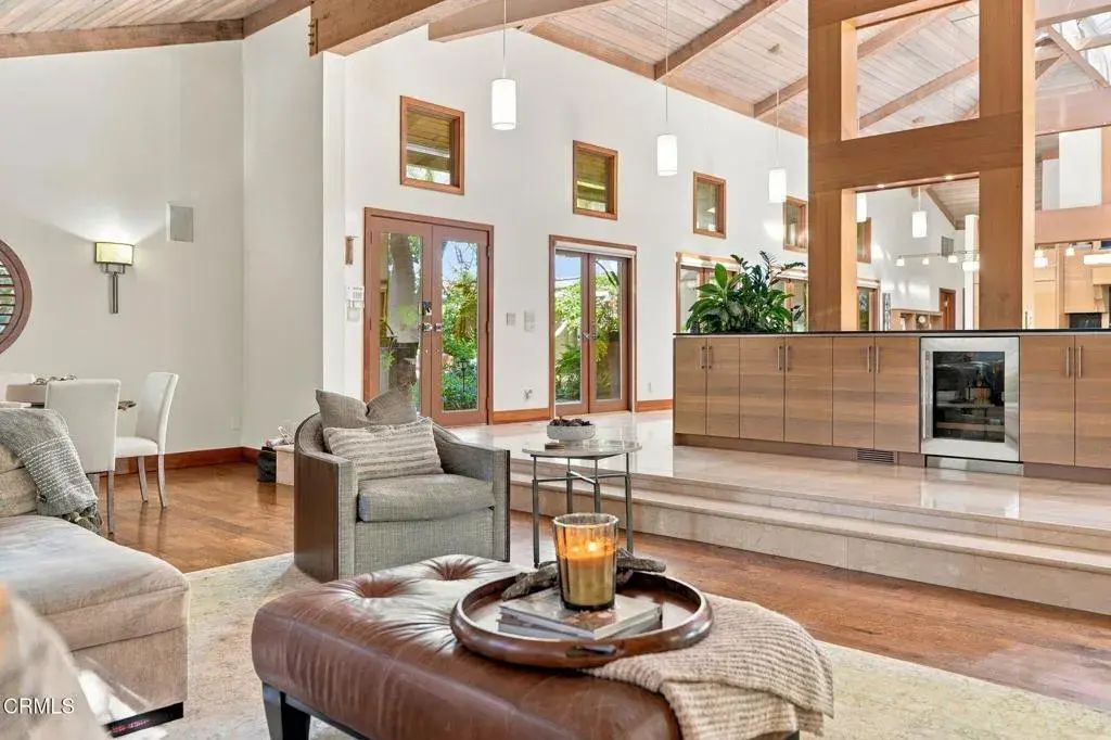 1476 Pathfinder Avenue, Westlake Village