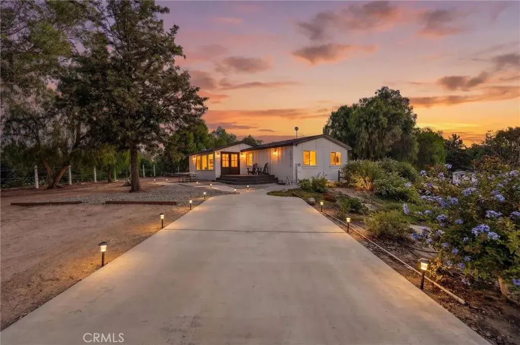 39450 Colleen Way, Temecula