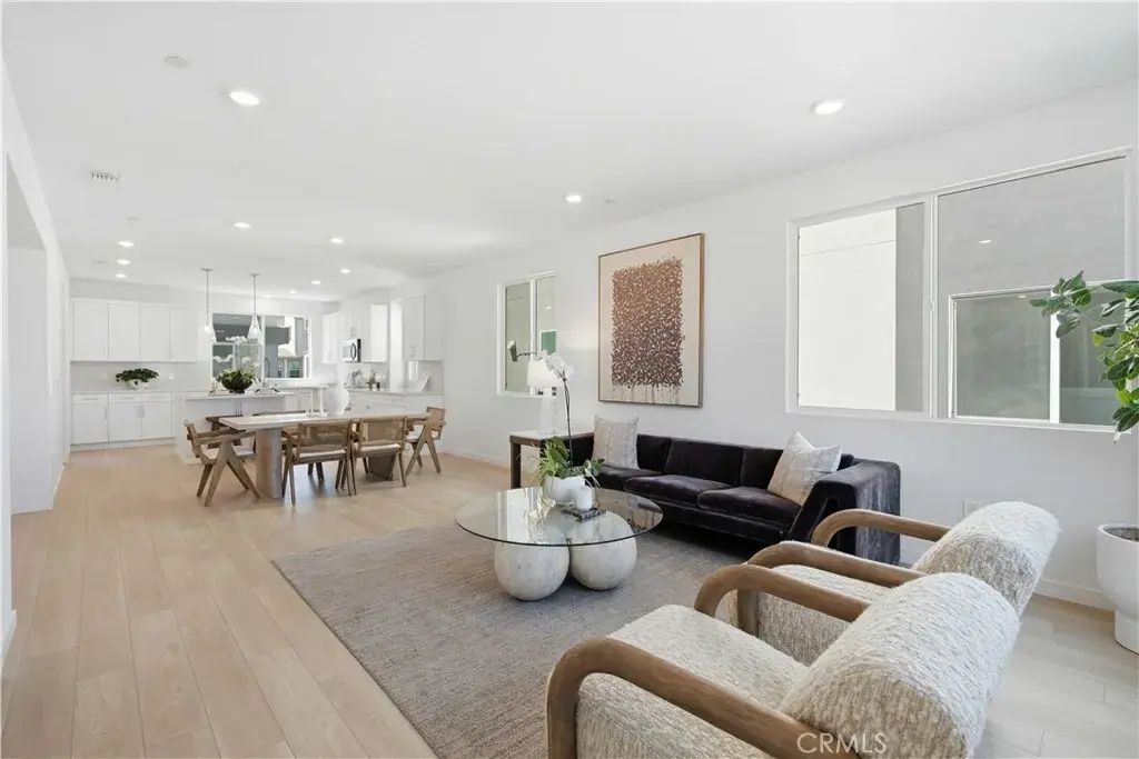 27308 Bear Creek Lane, Valencia